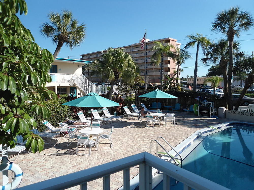 Malyn Resort St. Pete Beach Buitenkant foto